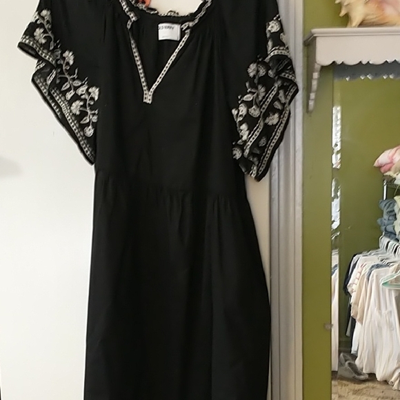 Old Navy Black Mini Dress with White Floral Details - Picture 3 of 5